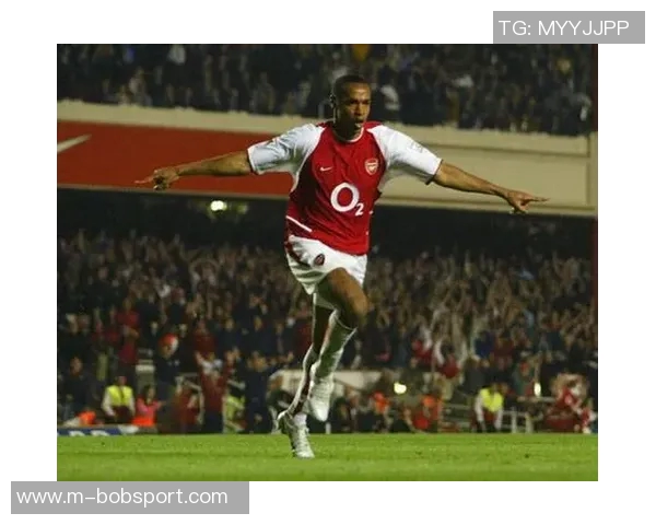 亨利称赞阿森纳阵容深度提升本赛季有望争夺多个荣誉