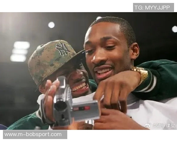 阿里纳斯直言詹姆斯的决定让他成为全民公敌引发热议