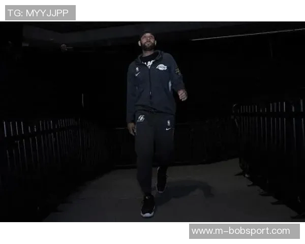 阿德尔曼解析助教角色杜德利专注防守巴里亚主攻战术设计与执行 阿德尔曼解析助教角色杜德利专注防守巴里亚主攻战术设计与执行