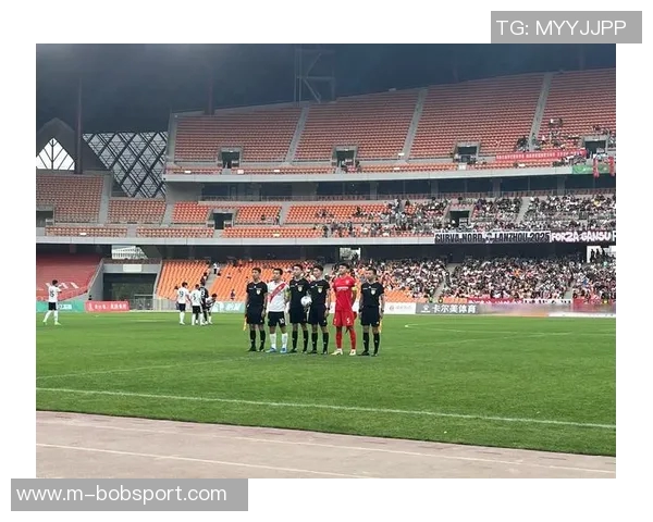 斯通斯谈阿森纳比赛强调球队风格不靠摆大巴而是积极进攻 斯通斯谈阿森纳比赛强调球队风格不靠摆大巴而是积极进攻