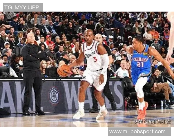 保罗坦言新赛季愿意全场领防对手展现团队精神 保罗坦言新赛季愿意全场领防对手展现团队精神