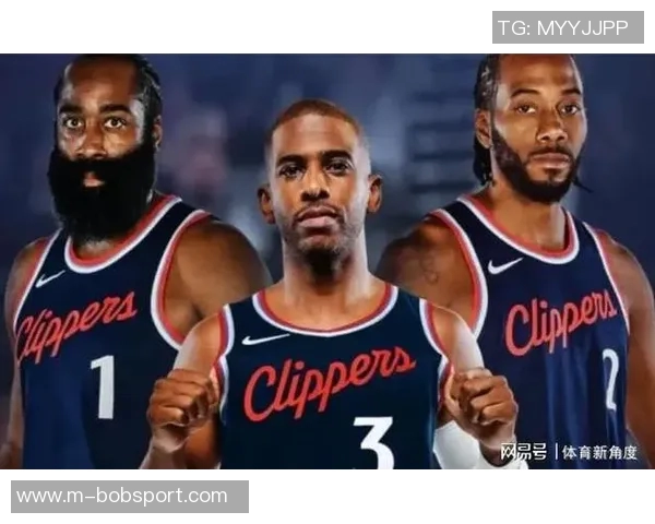 快船队飞往多伦多遭遇航班延误近十小时球员心情受影响